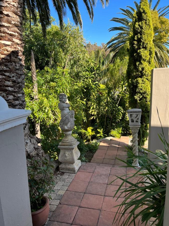 Somerset West Garden Apartments 1 Экстерьер фото