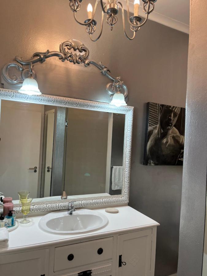 Somerset West Garden Apartments 1 Экстерьер фото