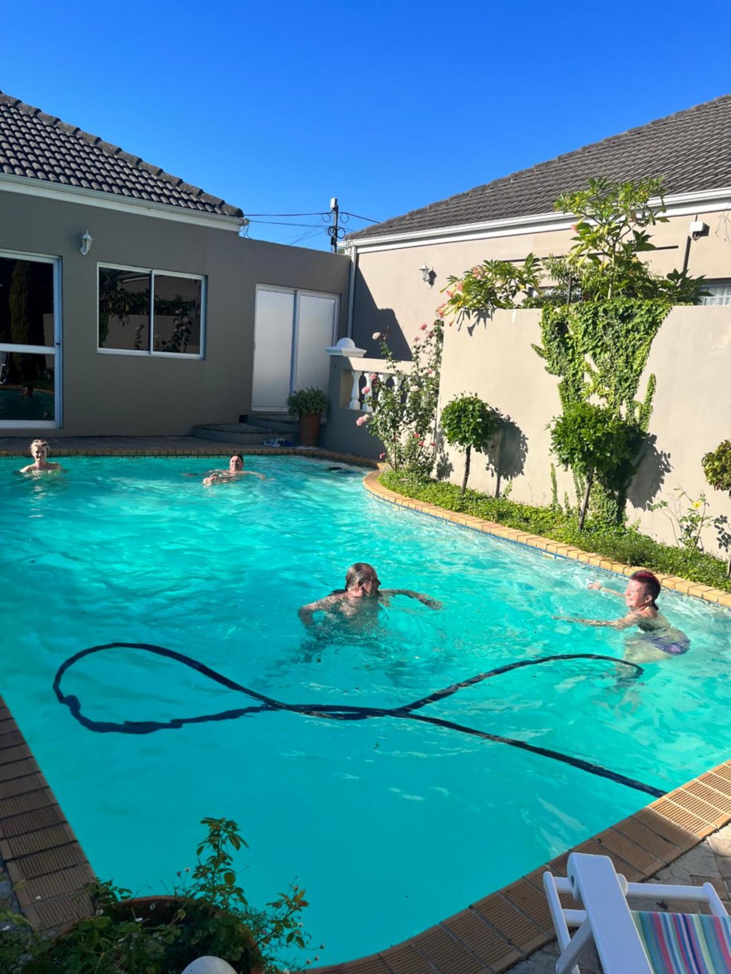 Somerset West Garden Apartments 1 Экстерьер фото